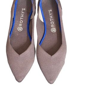 Rothy's Sz 12 The Point Flat Mink
Dusty grey Shoes Retired Color
Pointed Toe